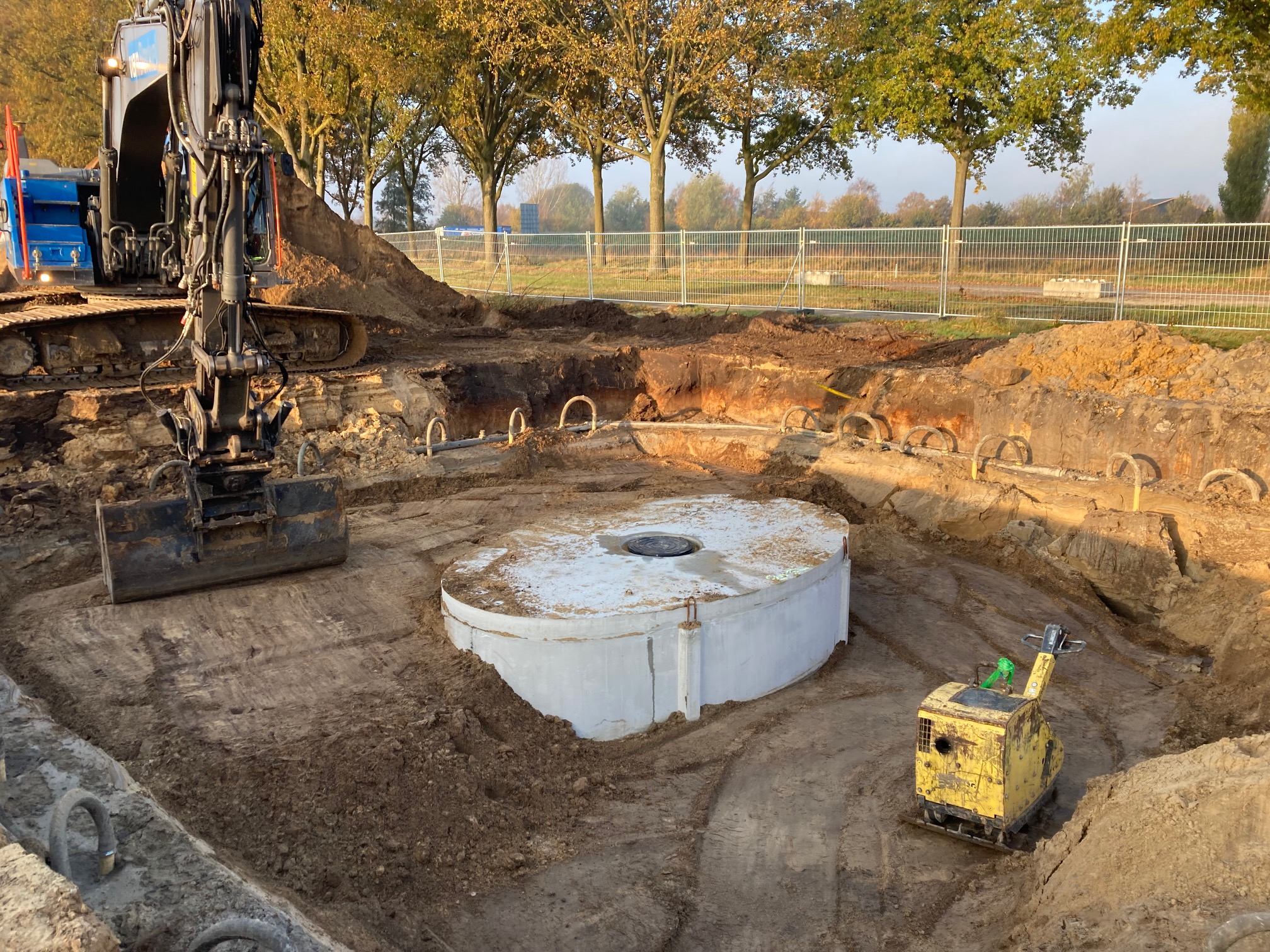 Regenwassertank Beton eingegraben